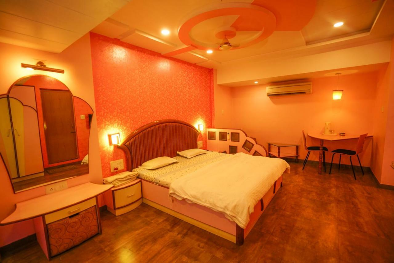 Hotel Ashiana Jāmnagar Екстериор снимка